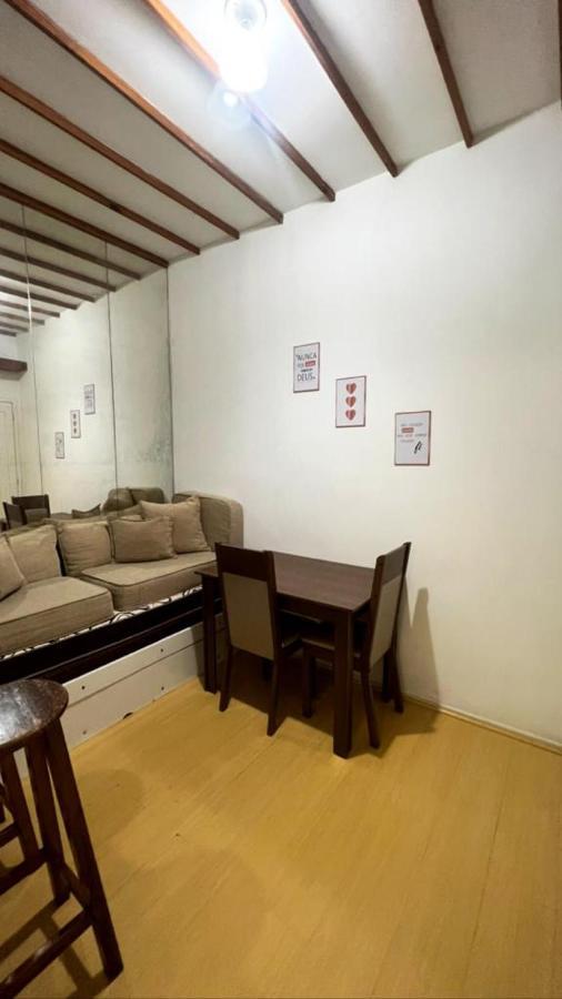 Apartamento Maravilhoso E Sala Até 4 Pessoas No Leblon Na Av Ataulfo De Paiva *