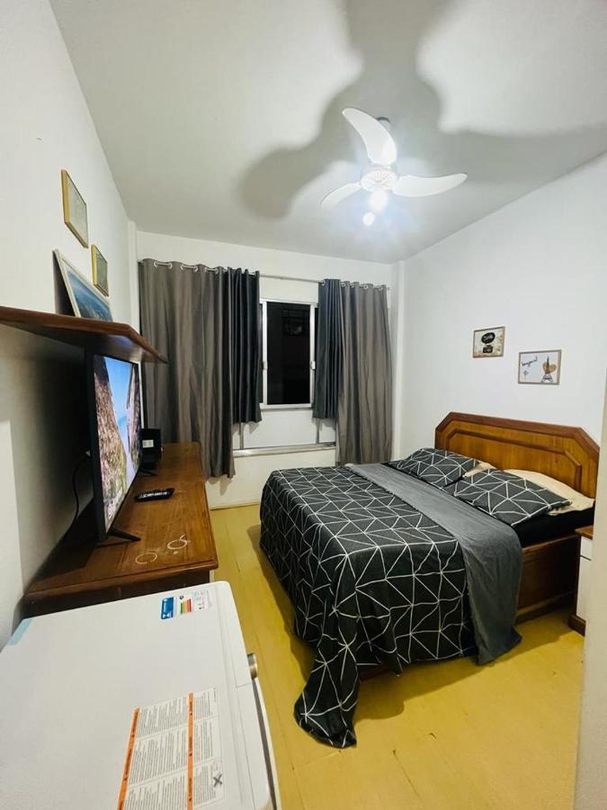 Maravilhoso E Sala Até 4 Pessoas No Leblon Na Av Ataulfo De Paiva Apartamento *